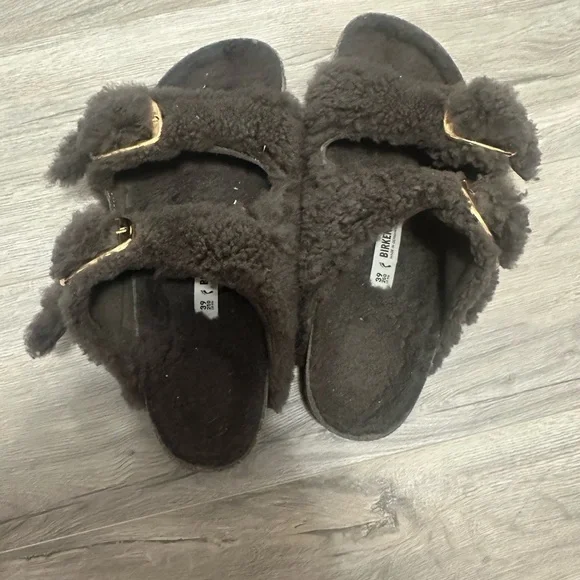 Birkenstock Big Buckle Sherling Sandals - Picture 6 of 6